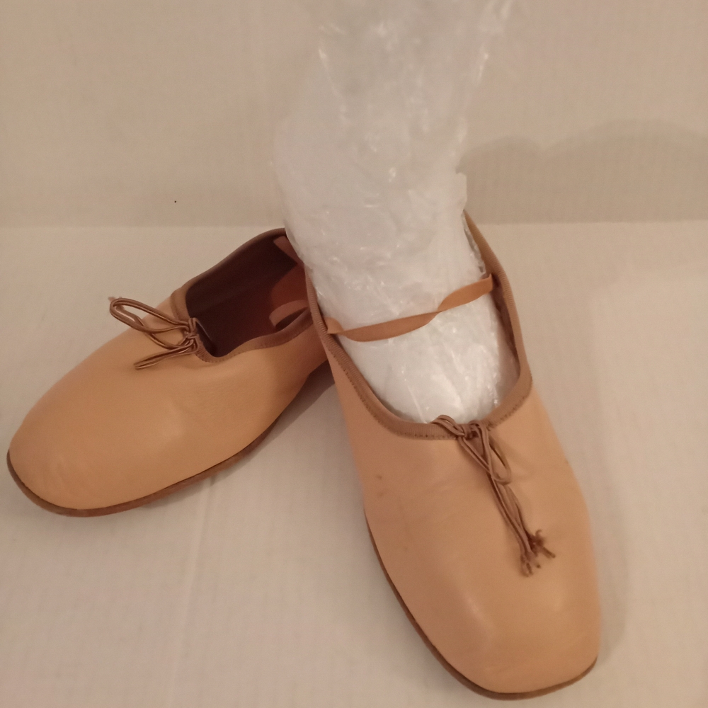 Doen Tan Leather Ballet Flats with Tassel Tie